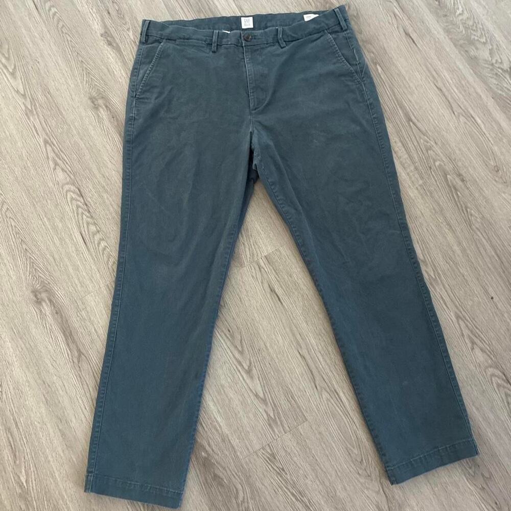 Mens gap size 4032 gray